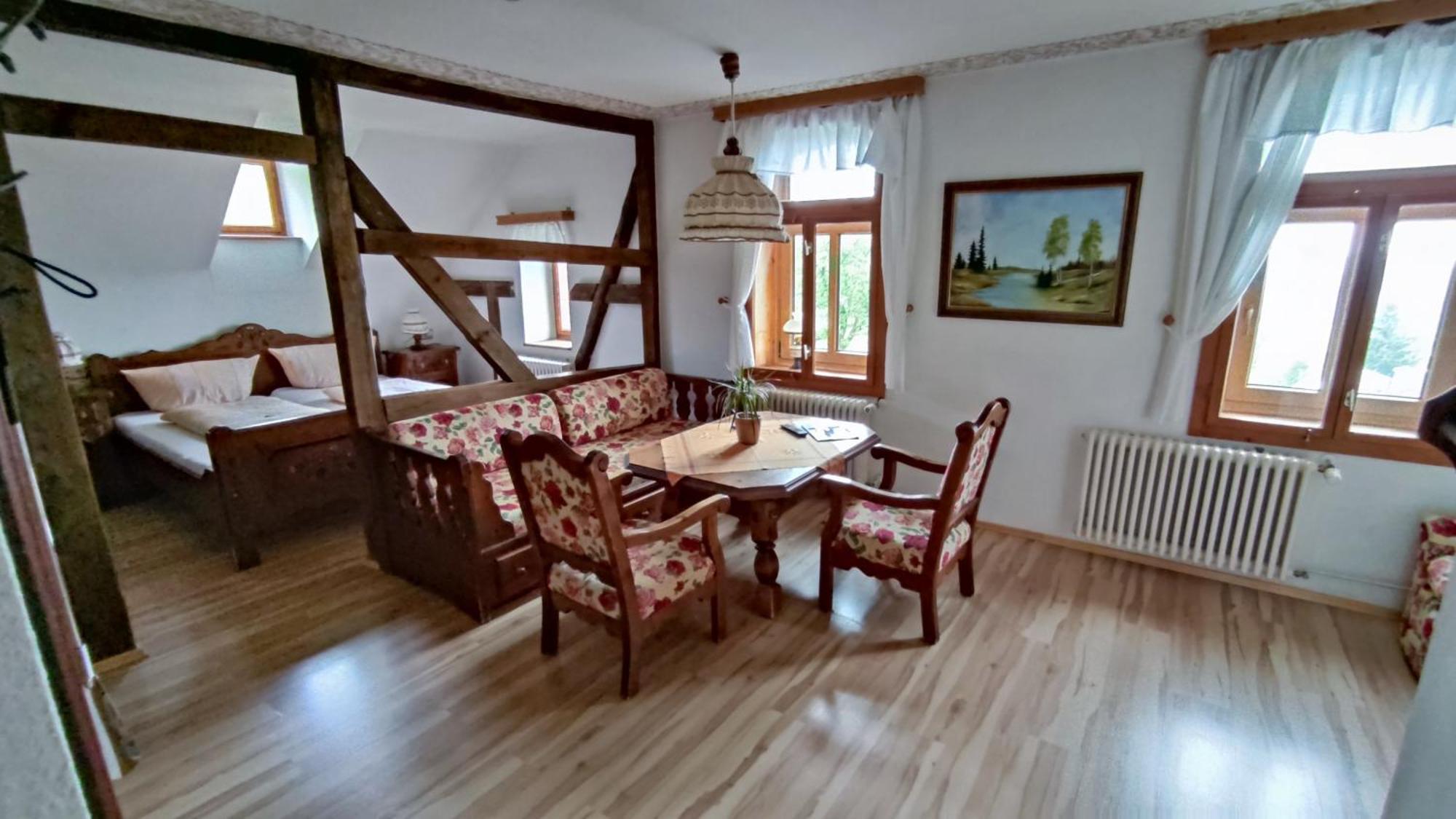 קלינגנתאל Berggasthaus & Pension Schoene Aussicht מראה חיצוני תמונה